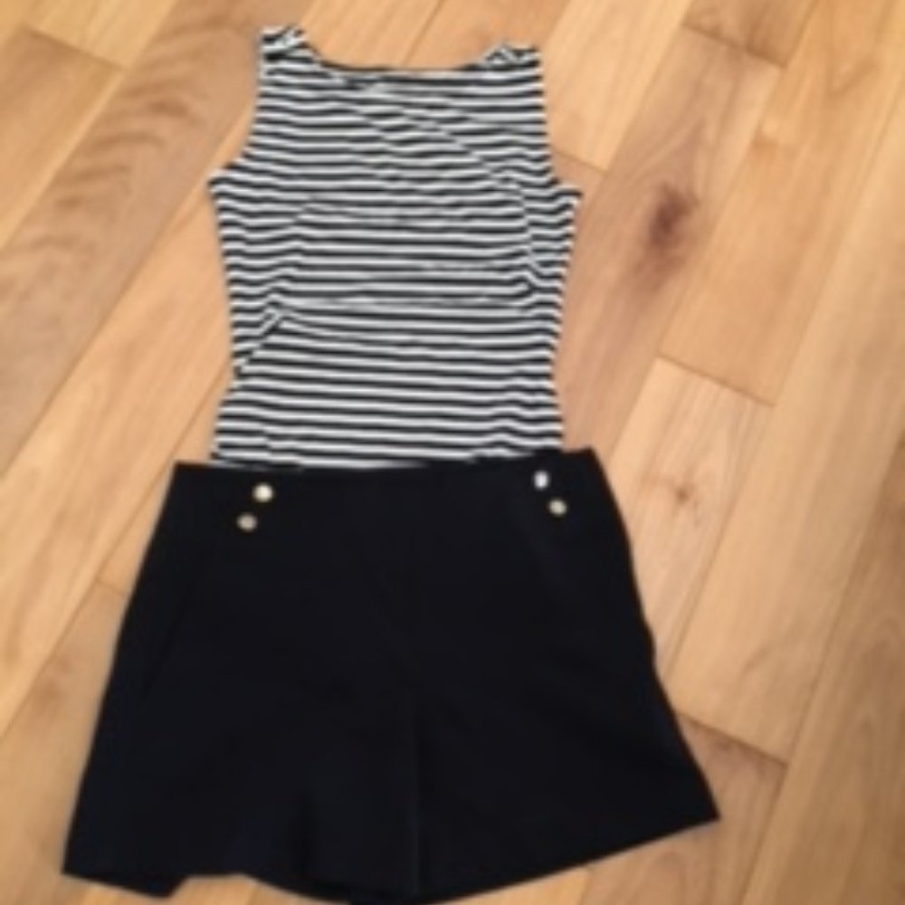 Navy sailor shorts Ann Taylor size 0